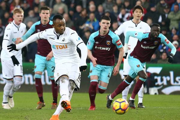 Premier League round-up: Swansea hammer West Ham to leap up the table