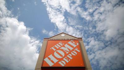 Home Depot to install Craig Menear as  new chief executive