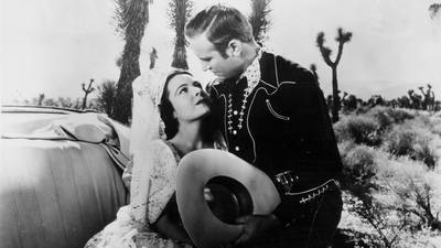 Lupita Tovar: ‘Dracula’ star who became the ‘Sweetheart of Mexico’ dies, aged 106