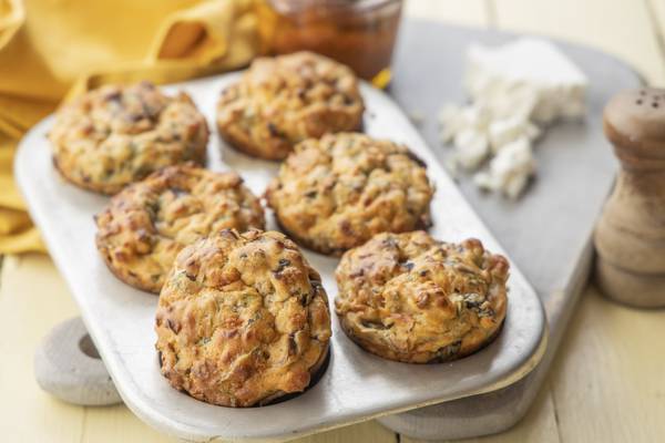 Muffins filled with sunny Mediterranean flavours