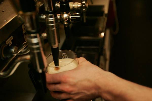 Pub owners want school holidays extended to boost trade