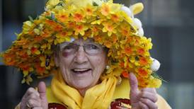 People urged to donate to Daffodil Day online after rain showers