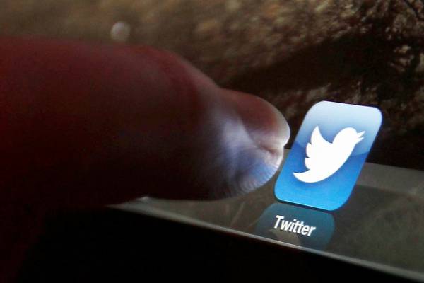 Twitter follows Facebook with social media share plunge
