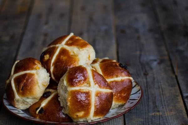 A foolproof recipe for hot cross buns