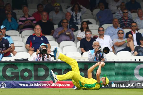 Australia lord it over England to leave hosts in trouble