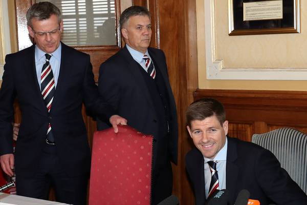 Steven Gerrard signs four-year deal as new Rangers boss