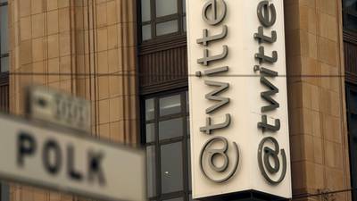 Twitter chief Dorsey confirms executive departures