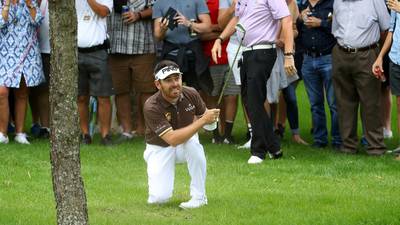 Oosthuizen on course to defend title