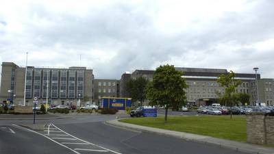 Covid-19: Donegal man ‘rescued’ by anti-vaxxers back in hospital