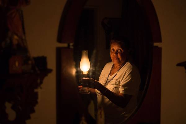Venezuela: Phone lines and water supplies down in mass blackout