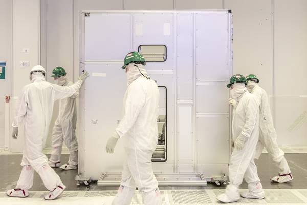 Intel takes delivery of chipmaking tool for new Irish project