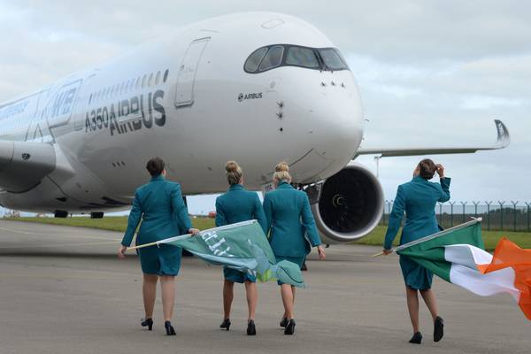 Aer Lingus to drop mandatory make-up for female cabin crew