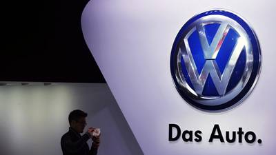 Volkswagen hopes to avoid emissions court battle in US