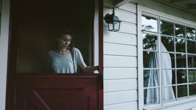 A Ghost Story review: Haunted hipsters makes for a frightfully good film
