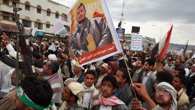 Yemeni leader leaves country as Saudi Arabia keeps up air strikes on  rebels