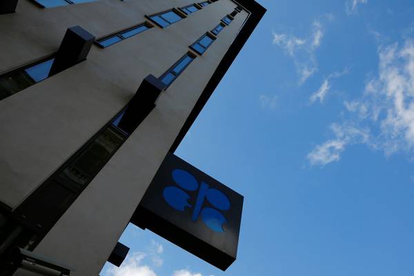 Opec makes last-ditch bid to save oil deal