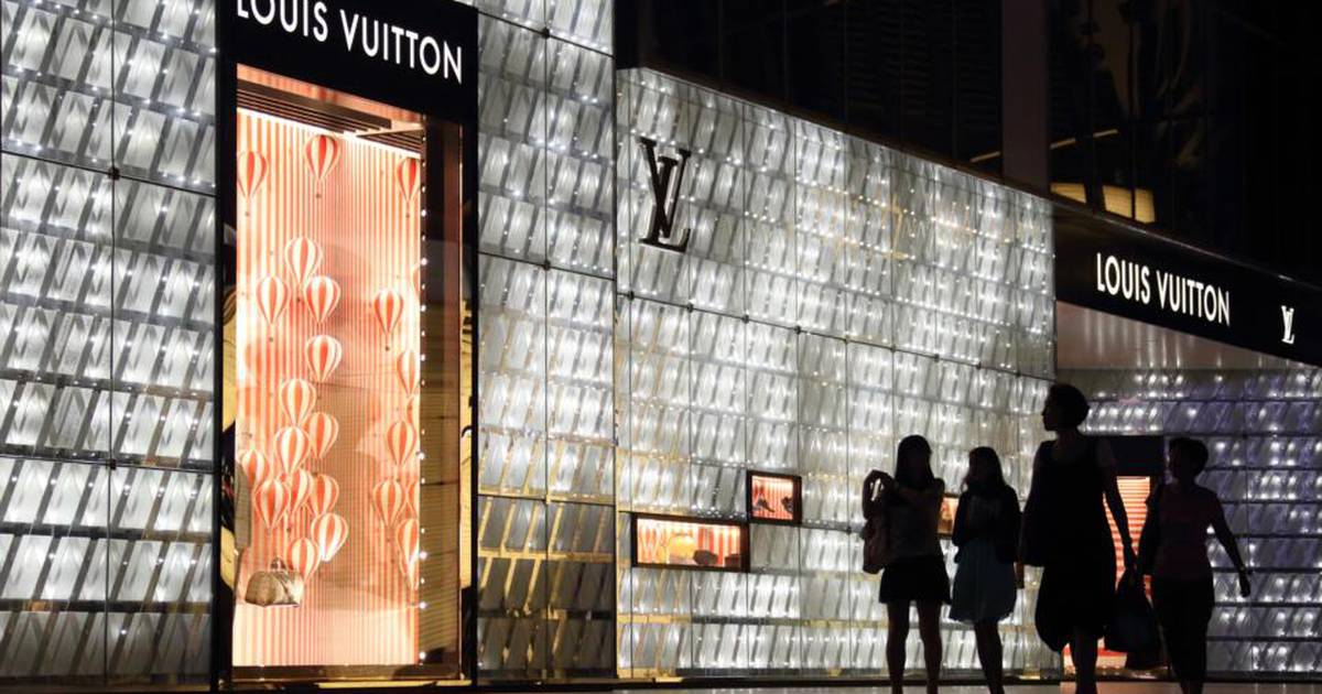 What Recession? Dior, Louis Vuitton, Mercedes Sales Booming - Bloomberg