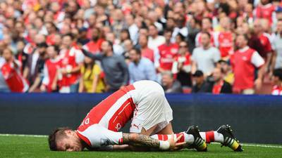 Arsenal’s Mathieu Debuchy out for three months