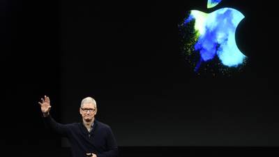 Apple expects to offset €13bn Irish tax bill by paying less in US