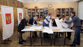 Pro-Putin party set for comfortable win in Russia election, early results show