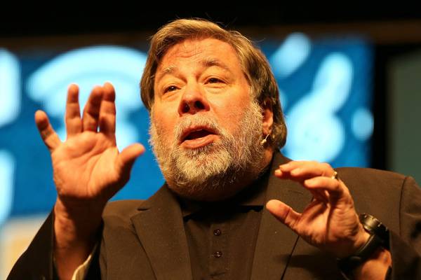 Wozniak worried Apple is falling behind on folding smartphones