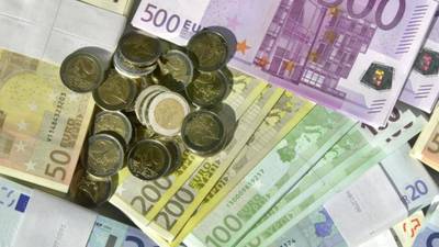 Euro zone in sixth quarter of decline