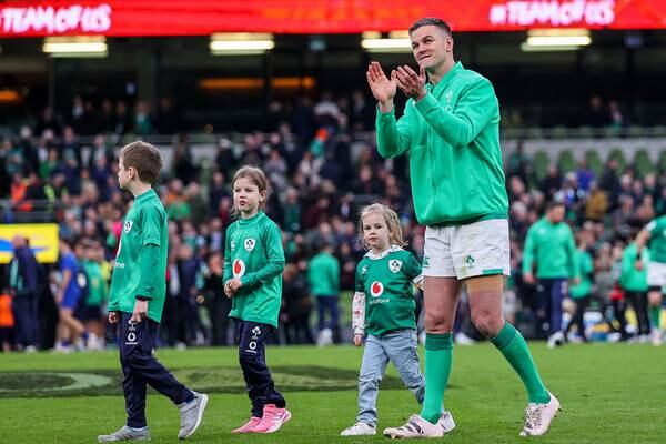 Gerry Thornley: Ireland fans’ ambivalent attitudes to Johnny Sexton still seem curious