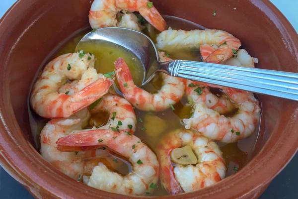 Love spicy, sizzling prawns? Here’s how to make them at home