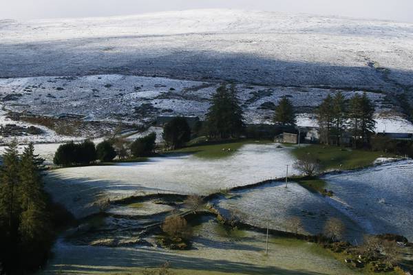 Temperatures to plunge to -5 and snow forecast as weather warning extended