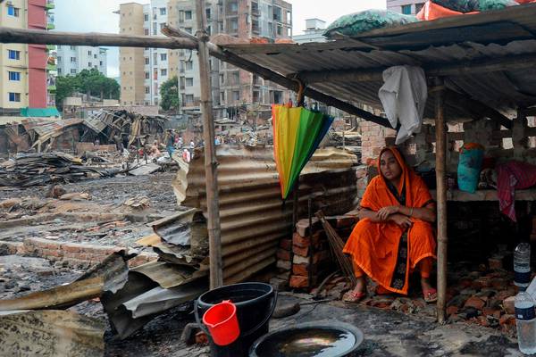 About 3,000 homeless as fire consumes Bangladesh slum