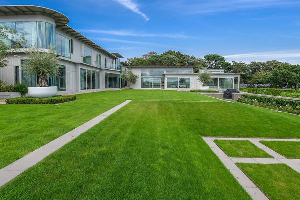 Hollywood Hills glamour in Killiney mansion for €10m