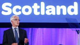 Salmond and  Darling to go head-to-head  in TV debate on Scottish independence