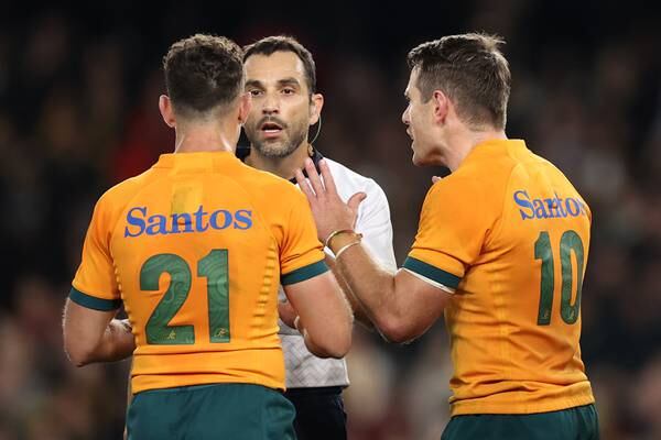 Mathieu Maynal stands by time-wasting call against Australia 