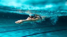 How to turn 30 minutes at the swimming pool into an effective workout