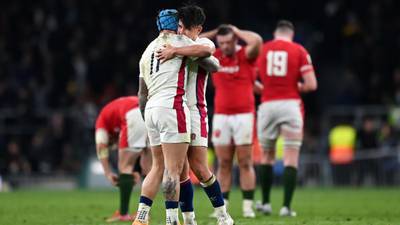 England hold off Welsh comeback for Twickenham victory