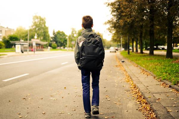 My smartphone-addicted son refuses to go to school. What can we do?