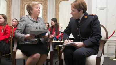 Call to move gardaí from desk duty to the front line