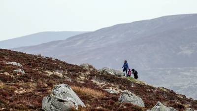 People branded ‘selfish’ over lack of social distancing in mountains