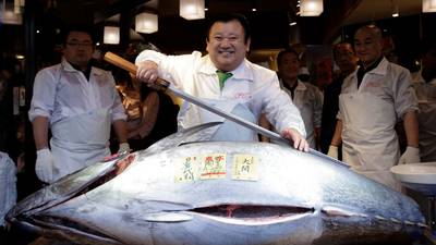 Threatened bluefin tuna nets  €110,000 at Tokyo fish market