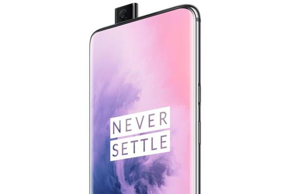 OnePlus 7 Pro: a pop-up camera appears only when needed