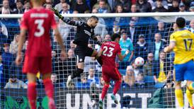 Luis Diaz’ brave header keeps Liverpool on Man City’s tail