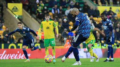 Saka strikes twice as Arsenal outclass struggling Norwich