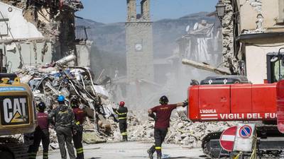 Renzi quells row over funeral venue for earthquake victims