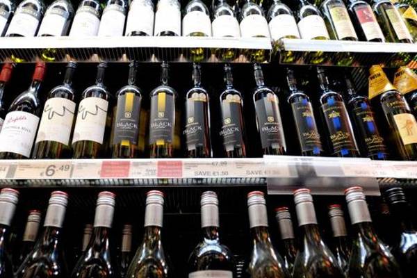 Off-licence opening hours should be curtailed - Minister