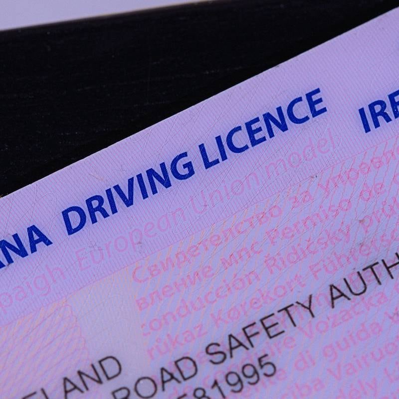 Number of disqualified drivers still not surrendering licences, says road safety group
