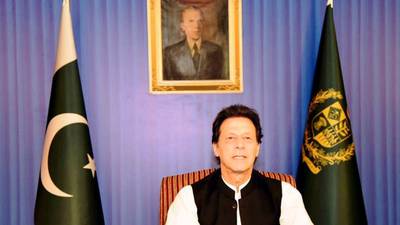 India extends olive branch to new Pakistan PM Imran Khan