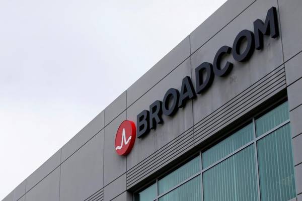 Broadcom offers $103bn for Qualcomm