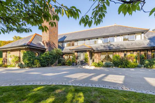 Packaging millionaire’s luxury Foxrock home for €2.975m
