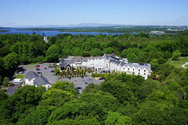 Management acquire operating arm of Irish hotel chain iNua