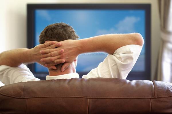 Public servants using Covid-19 to ‘lie on couch and watch box sets’